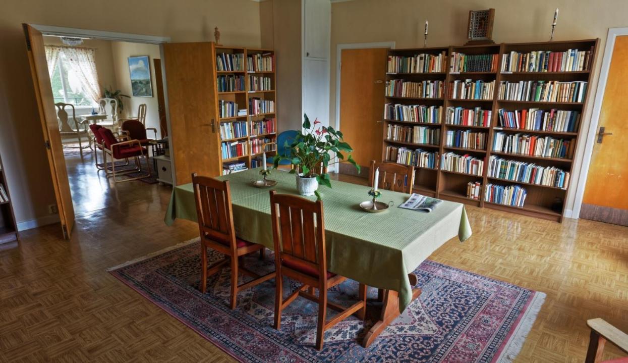 Birgittagarden - Gaesthem - Birgittasystrarna Bed & Breakfast Фалун Екстериор снимка